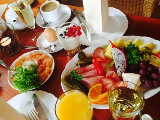 Cafe'Seestrasse Magdeburg Ngoại thất bức ảnh